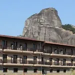 Grand Meteora Hotel