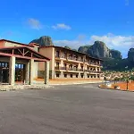 Grand Meteora Hotel
