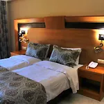 Grand Meteora Hotel