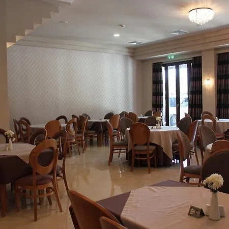 Grand Meteora 5* Kalambaka