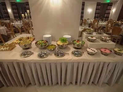 米特奥拉大酒店 酒店 5*