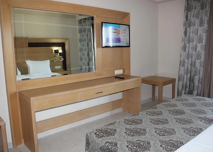 米特奥拉大酒店 5* 卡兰巴卡